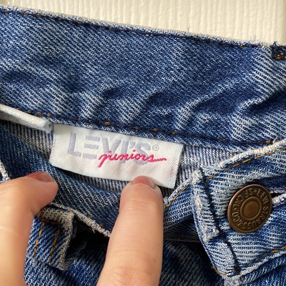 ā¢Vintageā¢Leviās⢠High Waisted Jeans - Picture 3 of 16